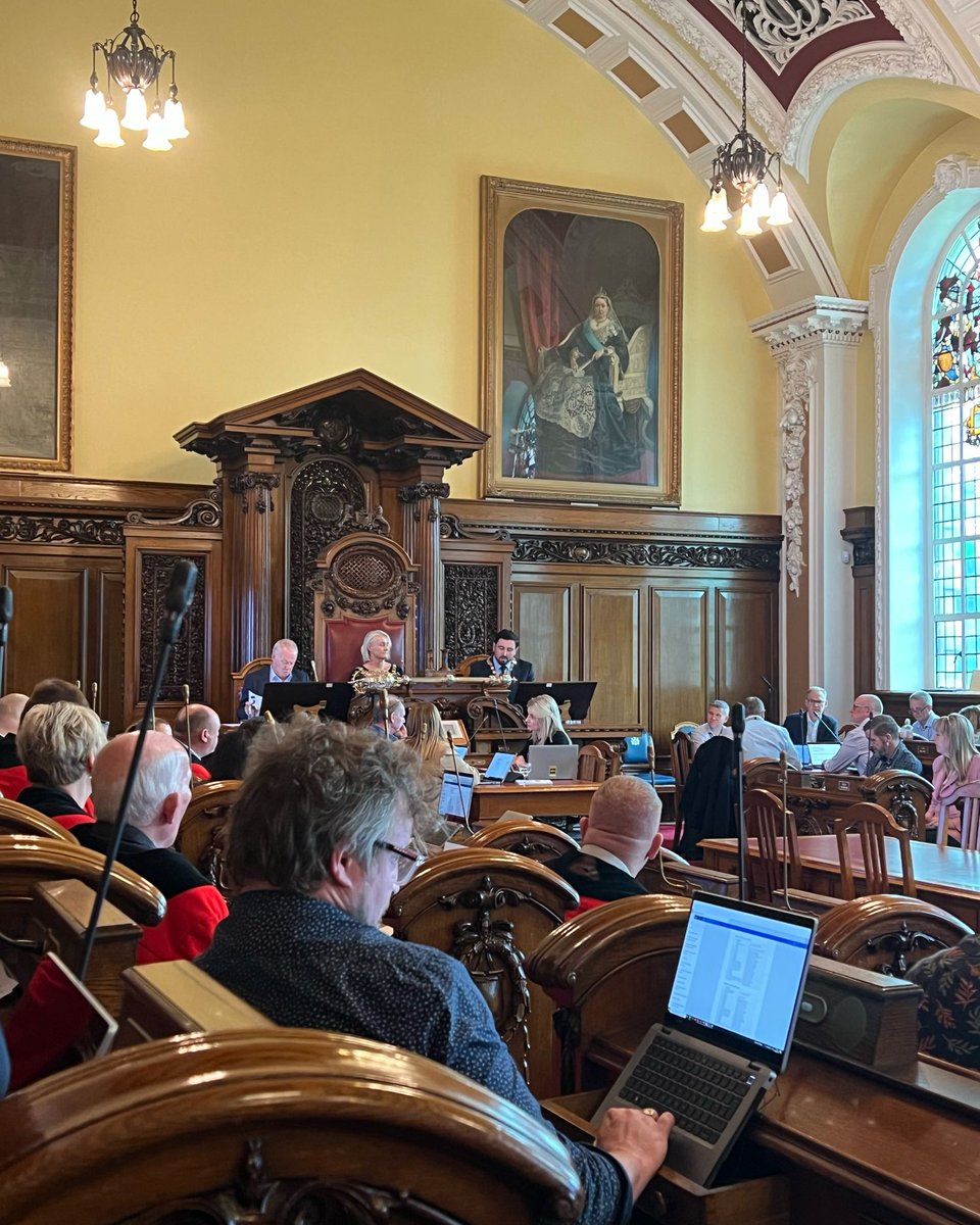 TrBrk's tweet image. New team at the top in City Hall - congrats to Cllr Tracy Kelly as new Lord Mayor and Cllr Paul Doherty as Deputy Mayor