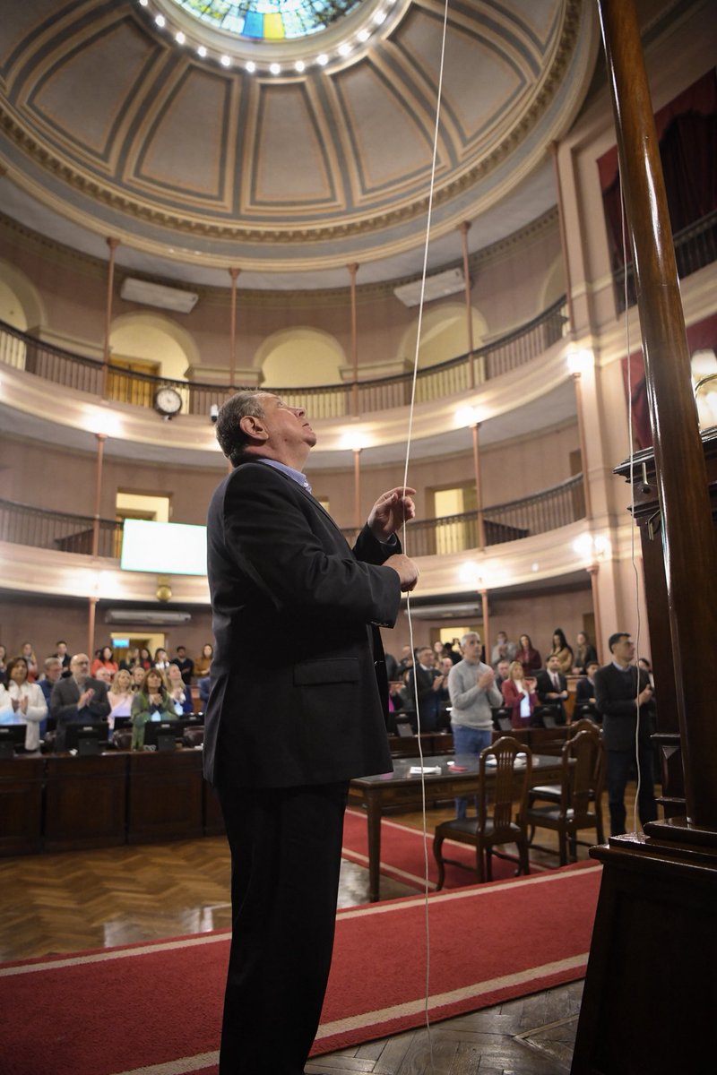 diputadoser's tweet photo. ¿Qué sigue ahora? 

• El proyecto comenzará a tratarse desde hoy en una reunión conjunta de las tres comisiones.
• Participan representantes sindicales del sector público y entidades de jubilados.
• Mañana martes, continúa el análisis con la presencia de IOSPER y ACLER ✅ https://t.co/J59XAIqHAq