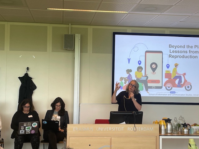 PWILL_COST's tweet photo. Day 1 of our #PWILL meeting in Rotterdam✔️
✨ Inspiring keynote by @kylzjarrett
🤝 Joint WGs meeting to align on deliverables & future plans
💬 Feminist reflections, lively debate & connection
Thanks to our hosts @ErasmusUni
@COSTprogramme
#Intersectionality #TrainingSchool https://t.co/qFaKyqwwPk