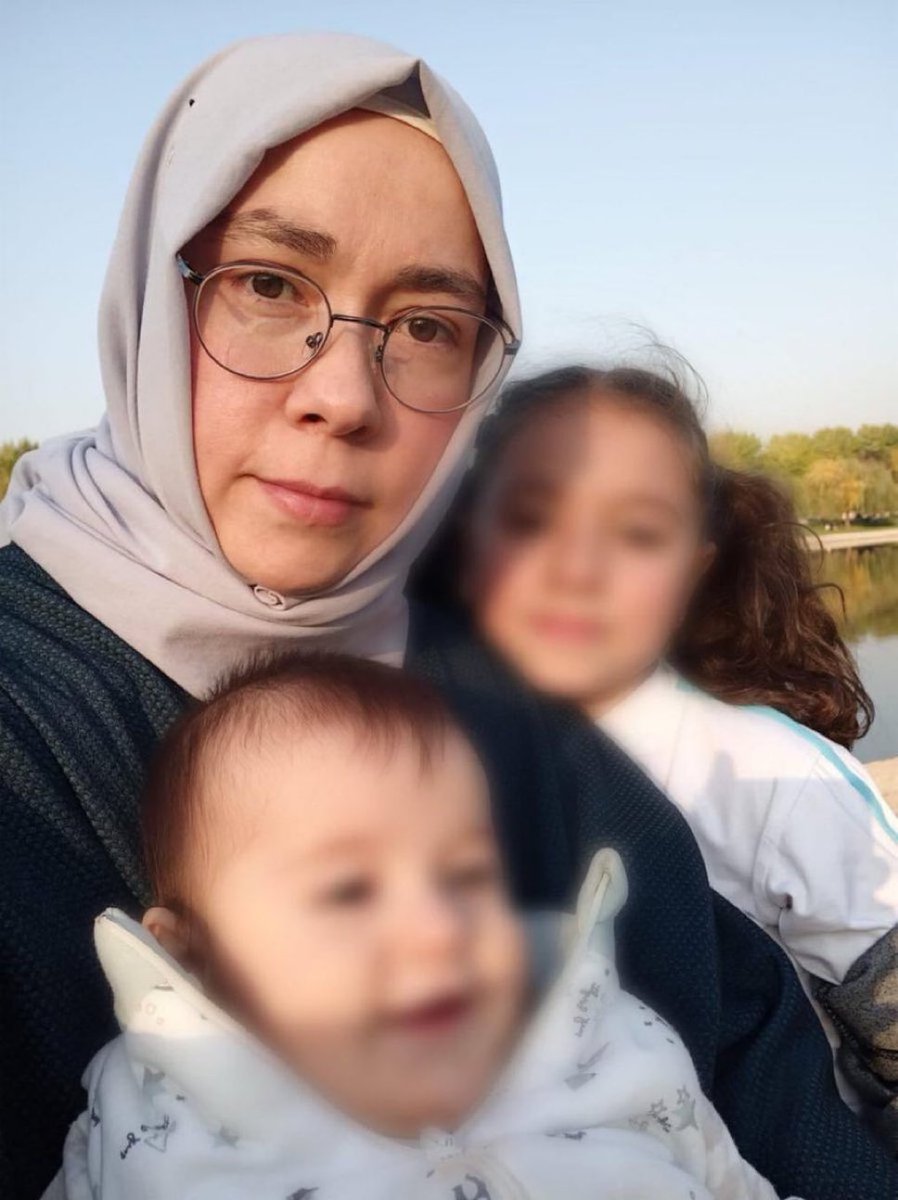 Tutsak Bebekler (@tutsak_bebek) on Twitter photo 2 çocuk annesi Semra Banko 24 Ağustos 2023’ten beri cezaevinde.
AİHM Yalçınkaya kararına rağmen tahliye edilmedi. Oğlu Akif 18 aylıkken cezaevine girmiş 5 ayını tutsak geçirmişti. 3 yaşındaki Akif hala annesine kavuşmayı bekliyor.
#İşimiziGeriİstiyoruz
<a href="/hilalnesin/">Hilâl Nesin</a> 2 çocuk annesi Semra Banko 24 Ağustos 2023’ten beri cezaevinde.
AİHM Yalçınkaya kararına rağmen tahliye edilmedi. Oğlu Akif 18 aylıkken cezaevine girmiş 5 ayını tutsak geçirmişti. 3 yaşındaki Akif hala annesine kavuşmayı bekliyor.
#İşimiziGeriİstiyoruz
<a href="/hilalnesin/">Hilâl Nesin</a>