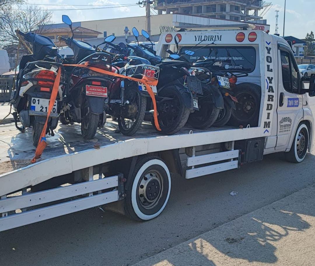 Adana Trafik Şube Müdürlüğü ekipleri, Mayıs ayı boyunca gerçekleştirdikleri denetimlerde kural ihlali yapan 19 bin 353 motosiklet sürücüsüne çeşitli suçlardan toplam 100 milyon TL para cezası uyguladı.