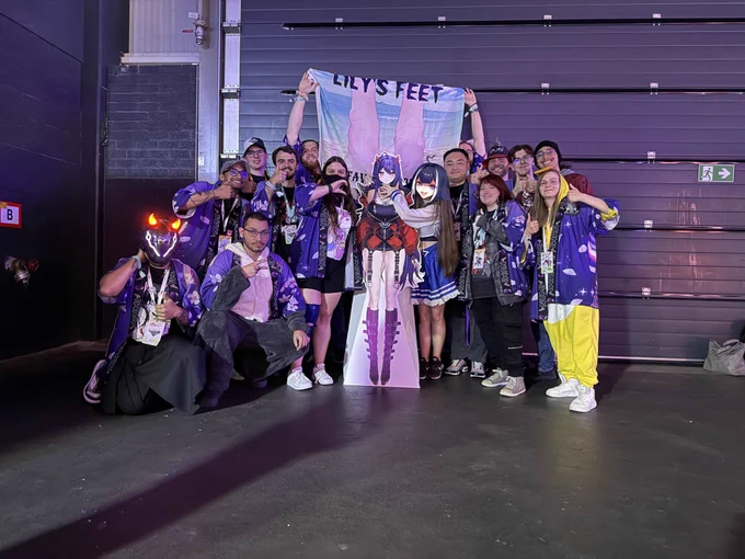@SenseiKuriyama: RT by @shylilytwitch: @nihmune didn't show up to TC EU this year.... So we had to find a new oshi lily Huge shoutout to @shylilytwitch @BoeskaManager @NagyGG_ @GamerSupps for making this moment possible for us#Noombas #TwitchConEU