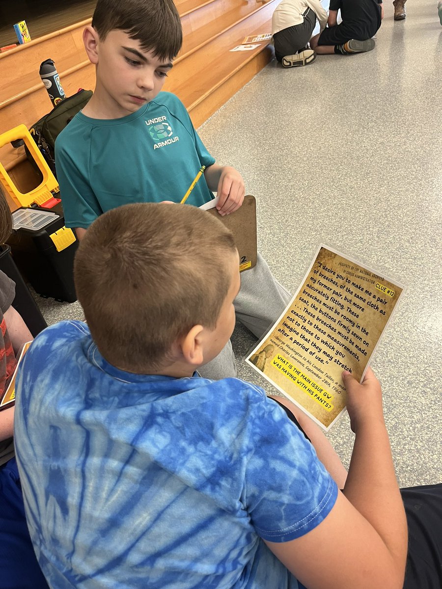 LingleAveElem's tweet photo. 4th and 5th Grade Scavenger Hunt with Matt Landis!
@AuthorLandis https://t.co/8zkmi9knOD