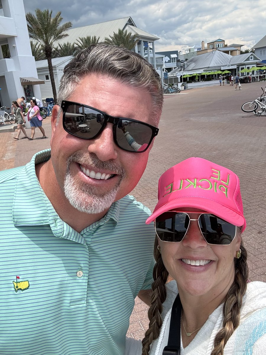 Leslie Madison tweet media