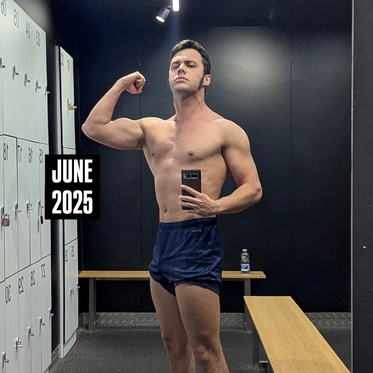 Renzo Rose (@renzorose_it) on Twitter photo June 2024 ➡️ June 2025
87kg ➡️ 80kg
Stronger, leaner, sharper.
1 year working with <a href="/VittorioBruniPW/">Vittorio Bruni</a>
OPPA
ALLENATI MUNNEZZA June 2024 ➡️ June 2025
87kg ➡️ 80kg
Stronger, leaner, sharper.
1 year working with <a href="/VittorioBruniPW/">Vittorio Bruni</a>
OPPA
ALLENATI MUNNEZZA
