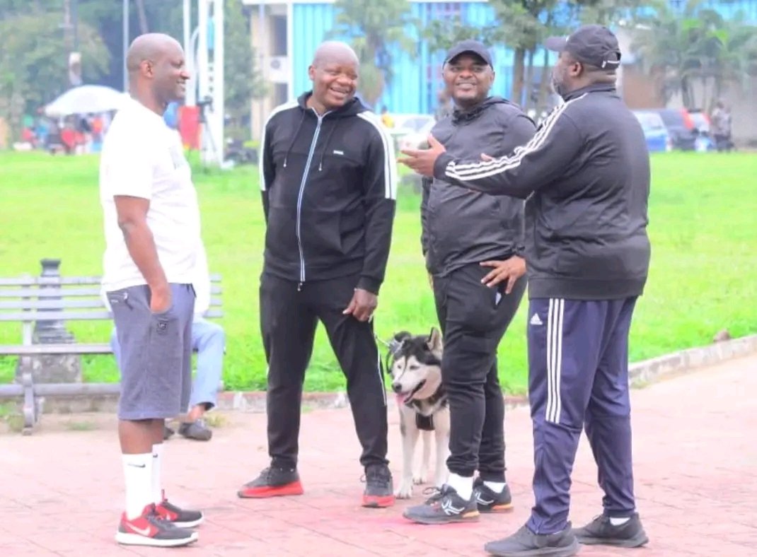 " Humiliez-vous devant le Seigneur, et il vous élèvera. "
                                                                                     Jacques 4:10

Yika mpiko, lobi eza ya Nzambe !
Reste déterminé, demain appartient à Dieu !

Que Dieu vous bénisse abondamment !