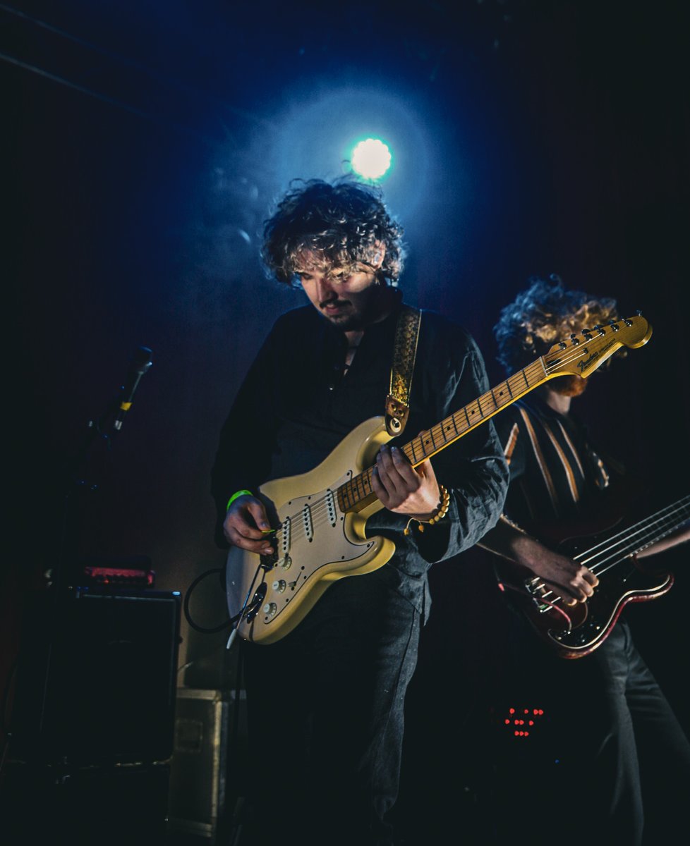 The Heavy Heavy (@theheavyheavyuk) on Twitter photo TONIGHT: We're playing a free show at <a href="/lagunitasbeer/">LAGUNITAS BREWING CO</a> with support from Skyway Man! Only a few spots remain - RSVP or shop VIP tickets at 10atoms.com/THH-Petaluma
πΈ Philipp Bluhm TONIGHT: We're playing a free show at <a href="/lagunitasbeer/">LAGUNITAS BREWING CO</a> with support from Skyway Man! Only a few spots remain - RSVP or shop VIP tickets at 10atoms.com/THH-Petaluma
πΈ Philipp Bluhm