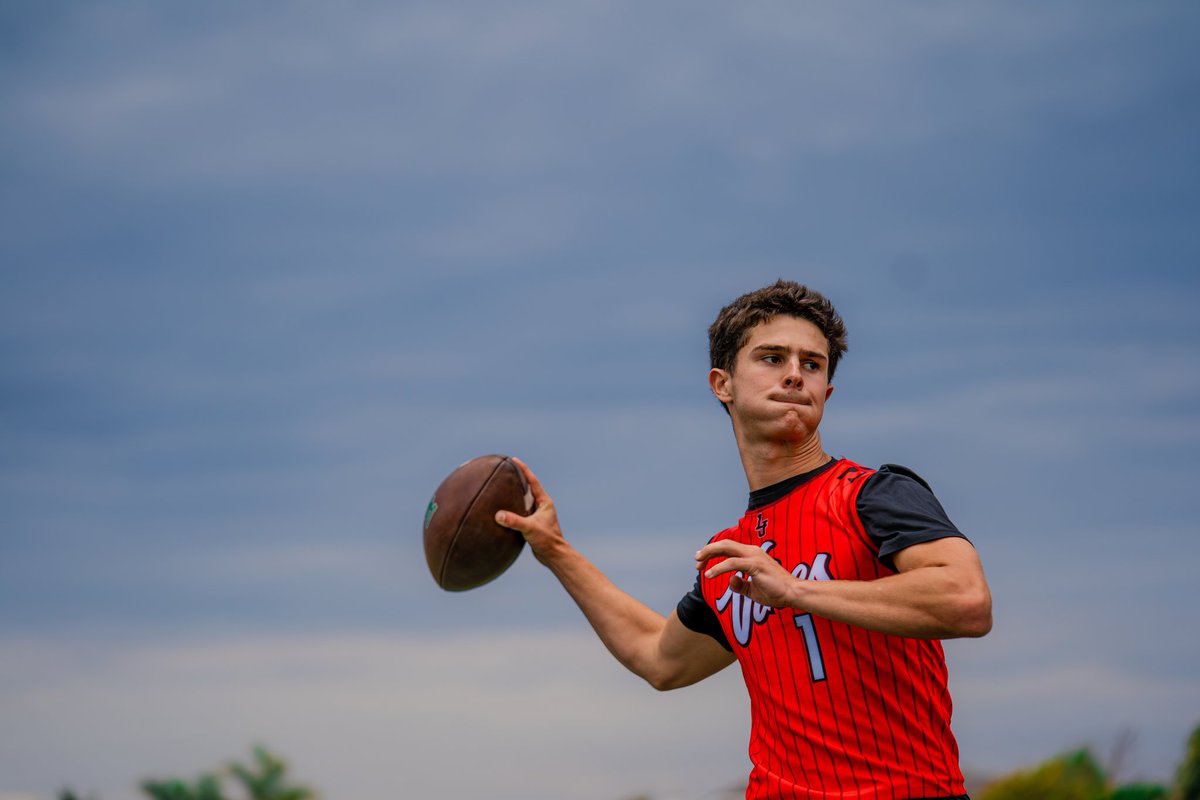 La Jolla Vikings Football (@ljhsvikingfb) on Twitter photo Iron Sharpens Iron ⚔️
Appreciate <a href="/MountMiguelFB/">Mount Miguel Football</a> coming down to the Beach yesterday to get some work in. Good day of competing!
📸 Tommaso Bardaro Iron Sharpens Iron ⚔️
Appreciate <a href="/MountMiguelFB/">Mount Miguel Football</a> coming down to the Beach yesterday to get some work in. Good day of competing!
📸 Tommaso Bardaro