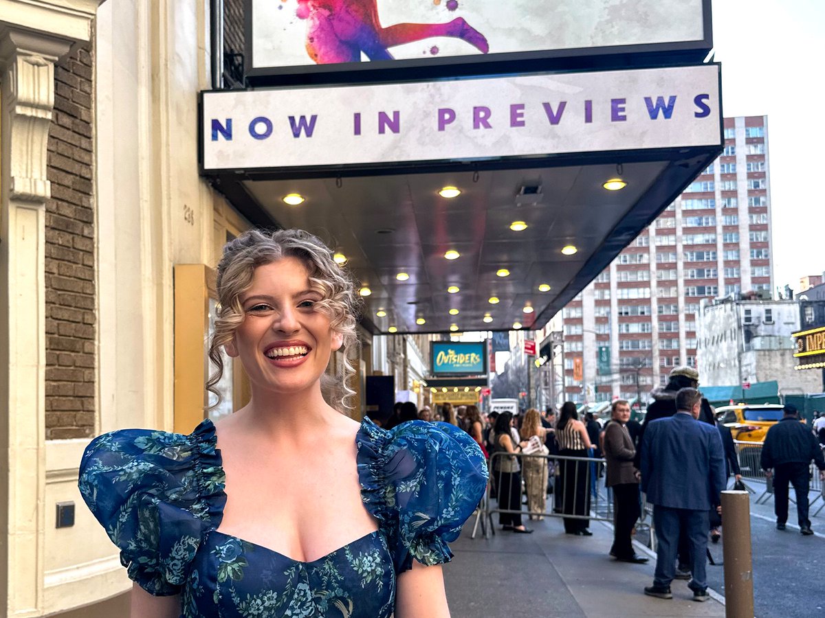 BucknellU's tweet image. As a theatre major at Bucknell, Alex "Goldie" Golden '17 had a fast-paced schedule that prepared her for a career as a music director. 🎭 🎶
🔗 Read more about her journey here: bit.ly/4jpQgLm