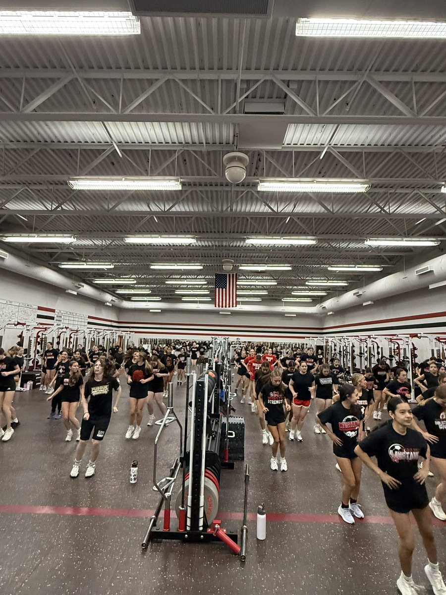 This is one of the most exciting moments so far in my career. This is truly our first year of summer training. I’m in my second full year at Munster high school, and we had over 100 female athletes show up today! 

WOW!! This is what day 1 looks like let’s see what 21 looks like.