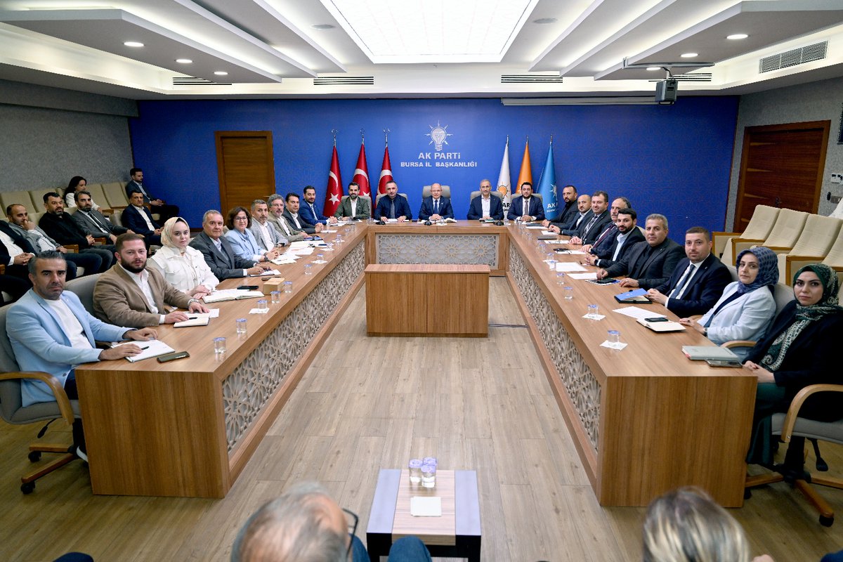 AK Parti Bursa (@akpartibrs) on Twitter photo Haftalık Olağan Yönetim Kurulu Toplantımızı İl Başkanımız Sayın Davut Gürkan başkanlığında gerçekleştirdik.
<a href="/davutgurkan/">Davut Gürkan</a> Haftalık Olağan Yönetim Kurulu Toplantımızı İl Başkanımız Sayın Davut Gürkan başkanlığında gerçekleştirdik.
<a href="/davutgurkan/">Davut Gürkan</a>