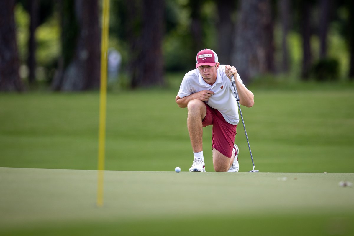 FSUGolf's tweet photo. Tyler Weaver cards an opening round 67 and is -5 and tied for 6th in Atlanta. 

5 spots qualify for @usopengolf at Oakmont!

#NoleFamily | #Driven | @USGA https://t.co/fAYH2a8zsF