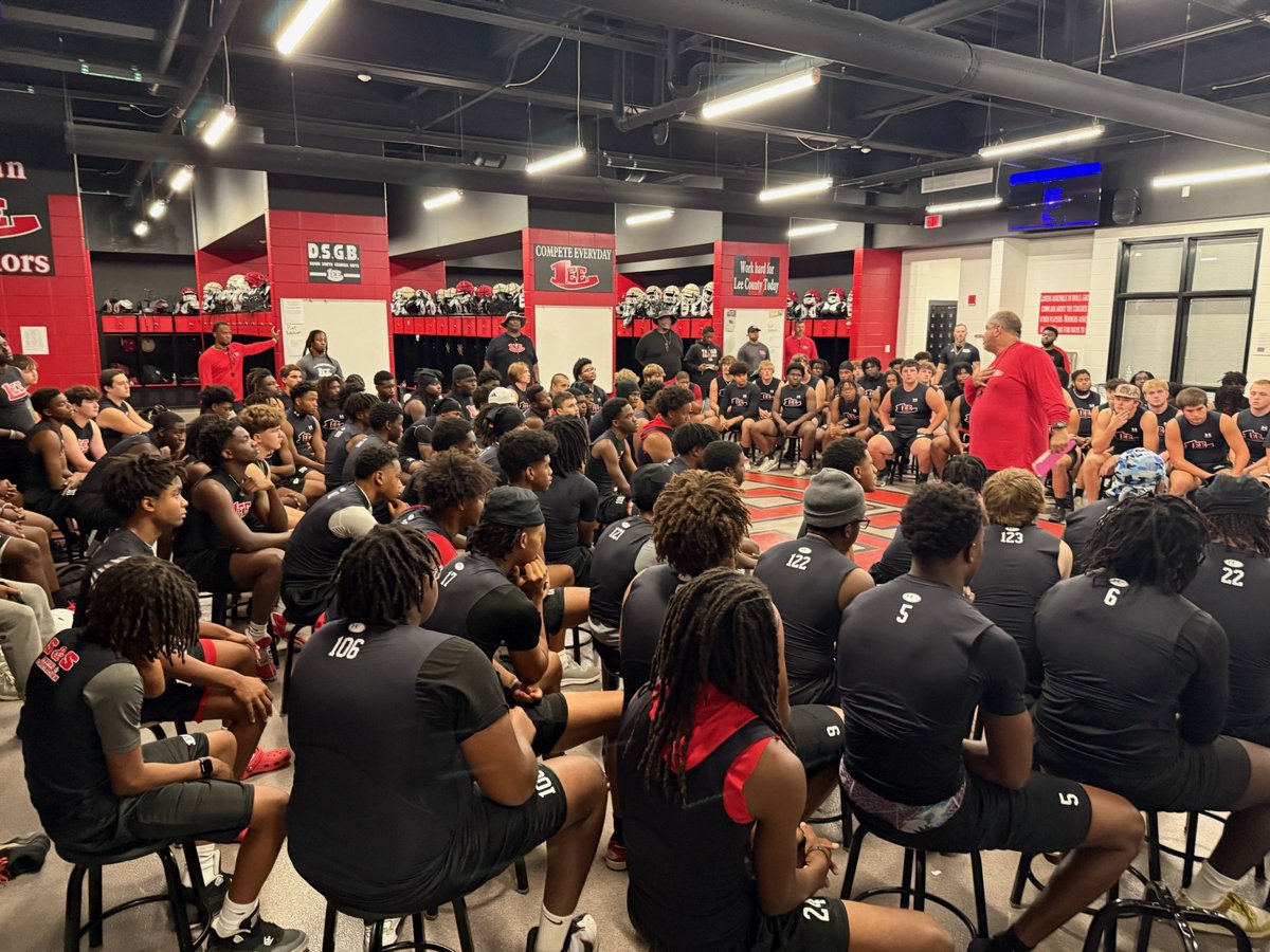 The Rocker Lee tweet media