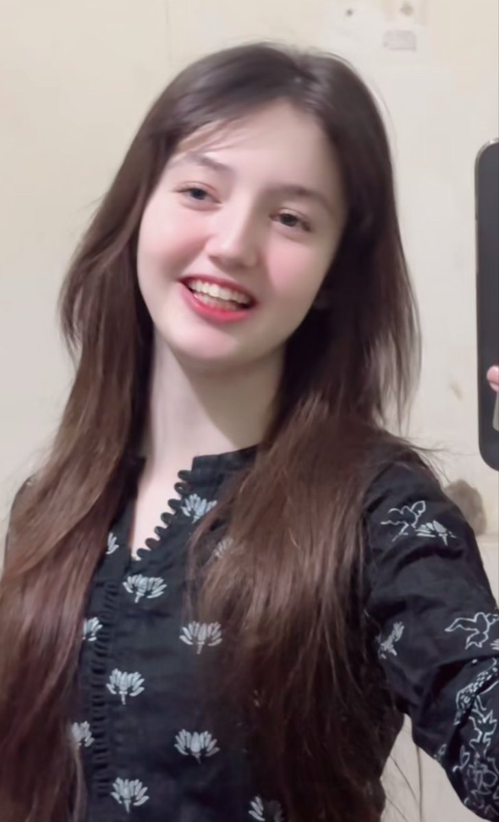 TikToker Sana Yousaf from Upper Chitral found murdered in Islamabad. Police have shifted the body for postmortem and launched an investigation. Suspects will be arrested soon, officials say.
#Sanayousaf