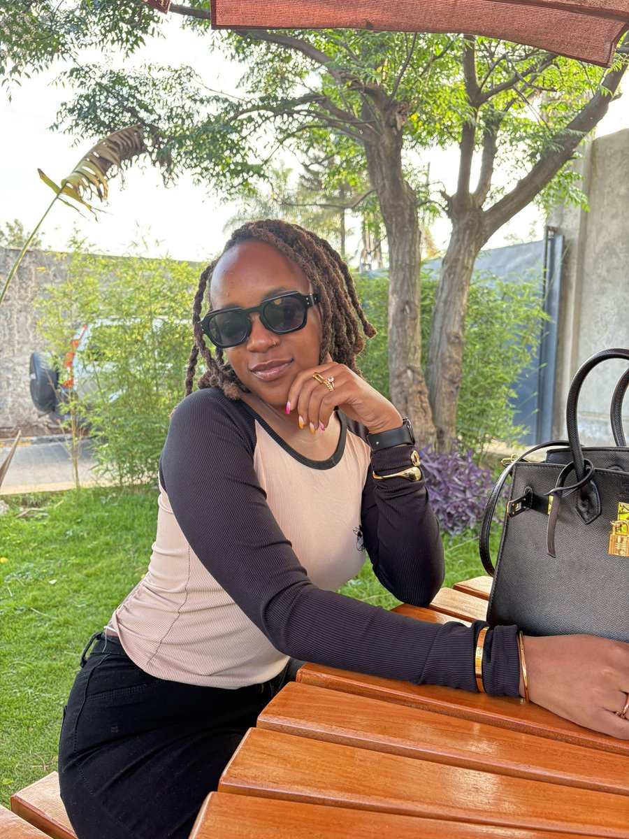 Wangechi wa Thiong’o (@helliieeeee) on Twitter photo 