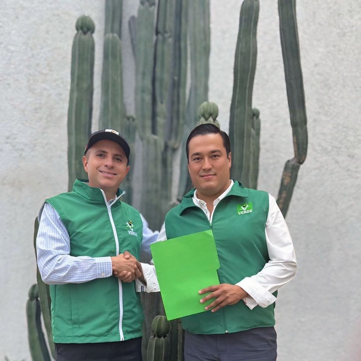 Por encomienda del Consejo Político Estatal Hice entrega del nombramiento como Dirigente Municipal en #Saltillo a  #JavierRodriguez  quien ha demostrado trabajo y buenos resultados en muchas de las tareas encomendadas. 
Así iniciamos la ruta de planeación y trabajo hacia el #2026