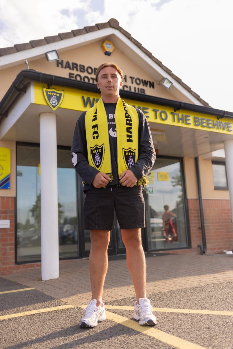 Harborough Town FC 🐝 tweet media