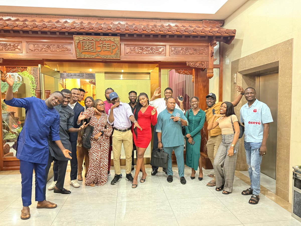 mbalead54's tweet photo. Meet &amp; greet with Dayo was amazing! What a beautiful way to wrap up May after getting those back-to-back visa approval. These future leaders are bound for greatness and America is lucky to have them!
We can't wait to show you the amazing things we have in store for you this month https://t.co/ccBbV98Rai