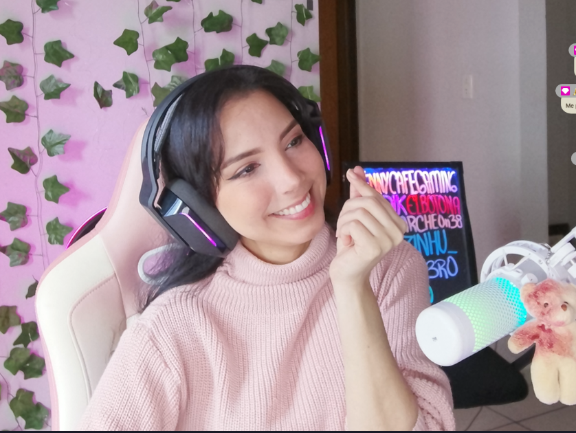 holaaaa estamos en stream <3
Twitch:YSSENEG