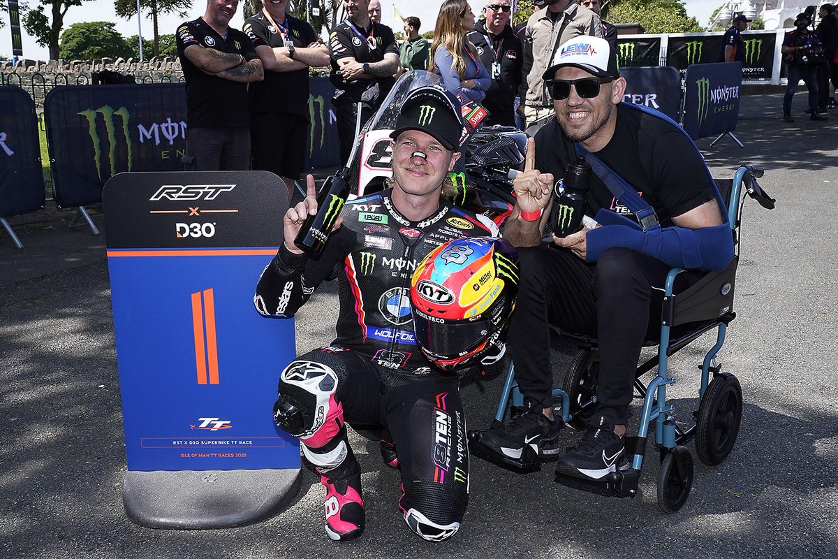 📸 Postcards from a record breaking day of racing! 👊🏻❤️

#TT #IsleOfManTT #TT2025