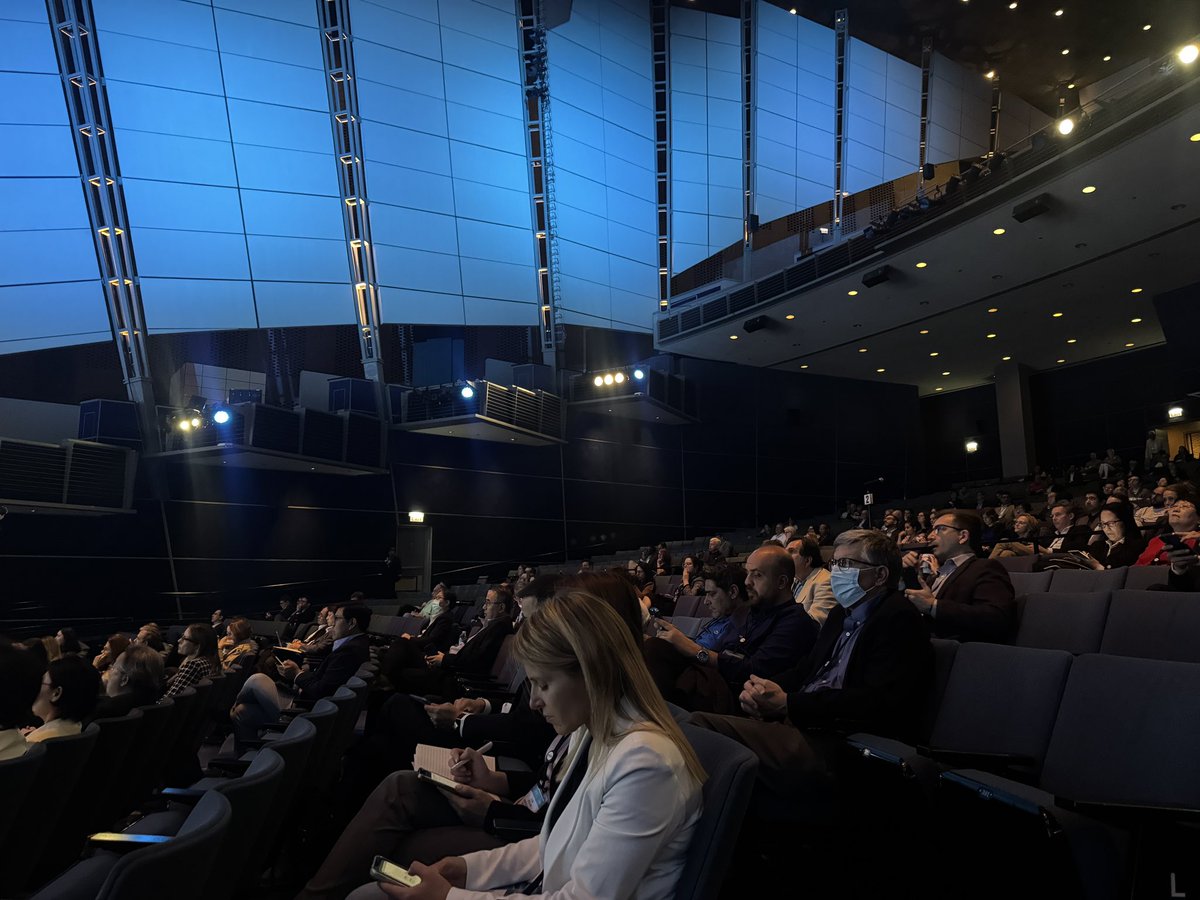 Moffitt Cancer Center (@moffittnews) on Twitter photo Happening now at #ASCO25: Moffitt’s Sonam Puri, MD, (<a href="/Sonampuri/">Sonam Puri MD</a>) leads a case based panel on navigating emerging therapeutic decisions in the treatment of #NSCLC.
Key points:
👉First line therapy is rapidly evolving:
• Chemoimmunotherapy is the current standard of care for Happening now at #ASCO25: Moffitt’s Sonam Puri, MD, (<a href="/Sonampuri/">Sonam Puri MD</a>) leads a case based panel on navigating emerging therapeutic decisions in the treatment of #NSCLC.
Key points:
👉First line therapy is rapidly evolving:
• Chemoimmunotherapy is the current standard of care for