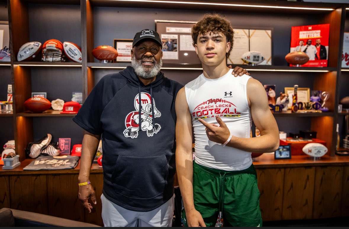 JustinMerr12's tweet image. #bloodline #feartheturtle