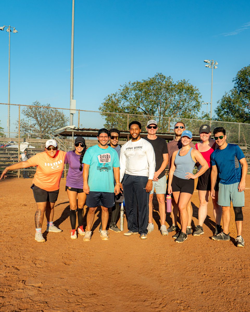 HoustonSSC's tweet image. You handle the goals, we’ll handle the game plan. From dodgeball to drinks, HSSC runs corporate events that actually bring your team together.

Learn More: bit.ly/3Uzkj9w