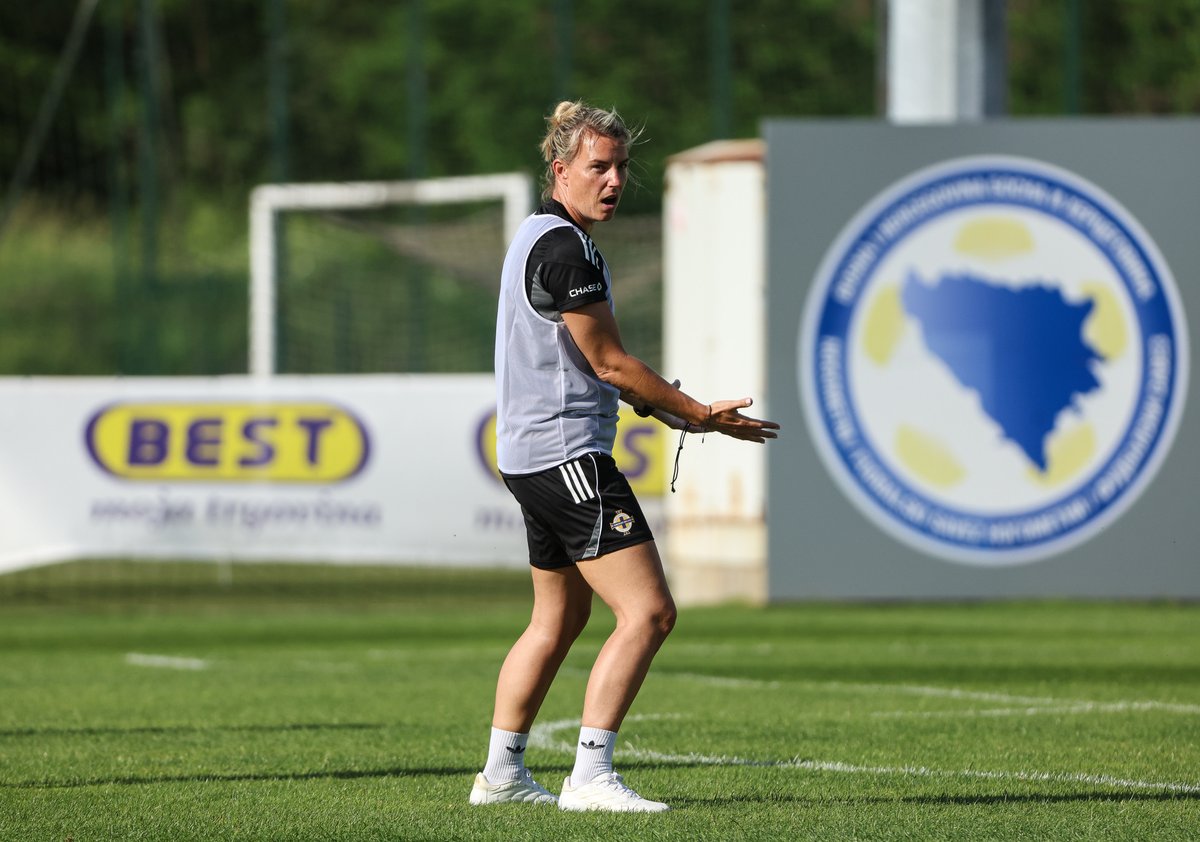 NorthernIreland's tweet photo. Final touches in Zenica ☀️📷 #GAWA https://t.co/ieabF0r526