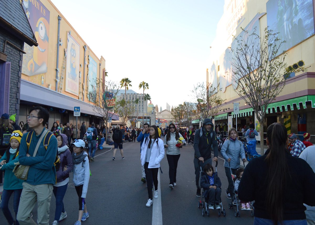 John The Mon tweet media