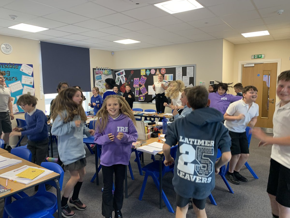 latimerprimary's tweet image. #Class6VL has been finding out about heart rate and the circulatory system. They enjoyed investigating how to make their hearts race! #LatimerScience