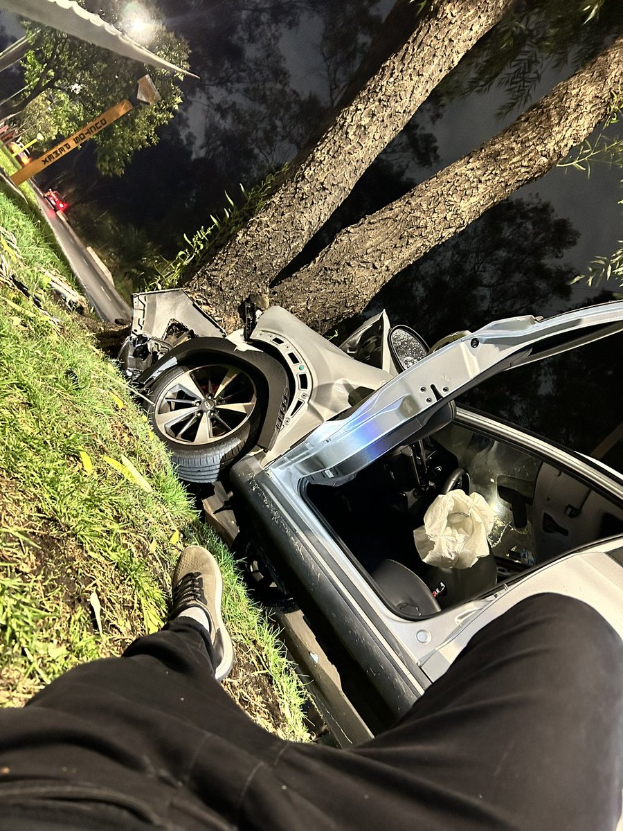 CroissantFerret's tweet photo. For the friends I only have in X and not in Fb 
Last night I was into car accident I am now ok, had to go trough surgery for internal bleeding and will be at the hospital for a few days 
Love you all! https://t.co/FSgceGUORe