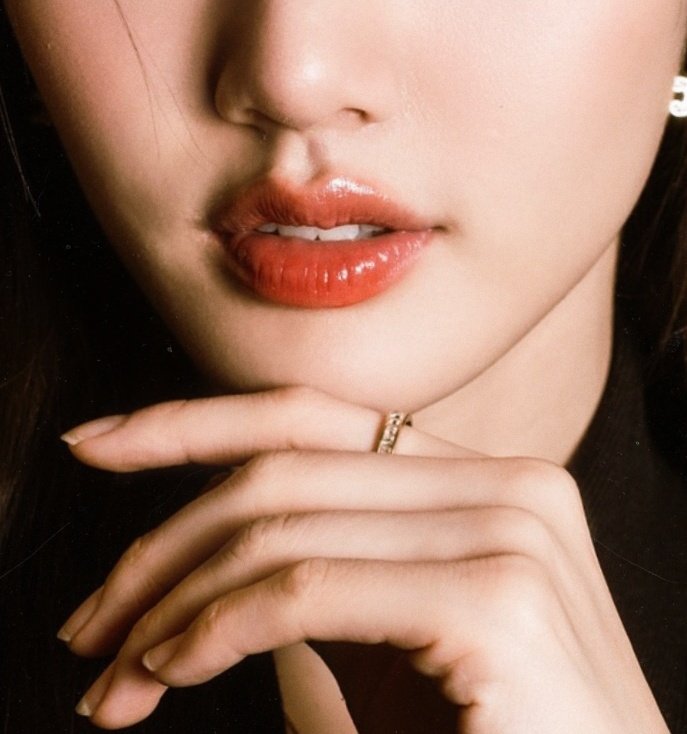 lookmhee's lips (@lookmheeslips) on Twitter photo 