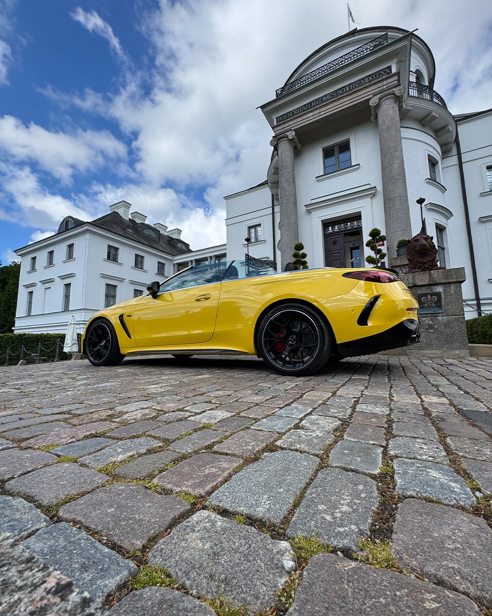 AMGFamily63's tweet photo. ππ€ @MercedesAMG
#AMGFamily #WorldsFastestFamily #WeLivePerformance #SOAMG #AMazinG https://t.co/MsniNS15Bu