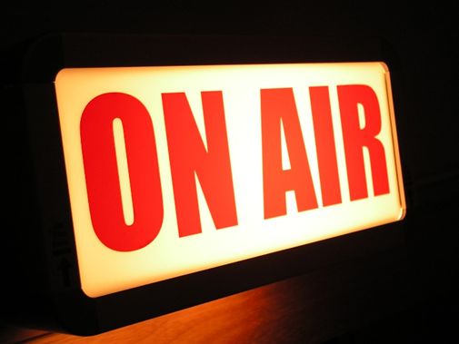CAPITAL RADIO (@capitalradiob) on Twitter photo #ElBalance | Comienza la #tertulia de hoy con:
🔹María Jose de Vega
🔹David Alvaro <a href="/davidgyanes/">David Álvaro García</a>
🔹Luis Tejedor <a href="/luiggitebe/">Luis TB</a>
🎙️Con <a href="/FedericoQuevedo/">Federico Quevedo</a>
📻Síganlo en capitalradio.es/directo #ElBalance | Comienza la #tertulia de hoy con:
🔹María Jose de Vega
🔹David Alvaro <a href="/davidgyanes/">David Álvaro García</a>
🔹Luis Tejedor <a href="/luiggitebe/">Luis TB</a>
🎙️Con <a href="/FedericoQuevedo/">Federico Quevedo</a>
📻Síganlo en capitalradio.es/directo