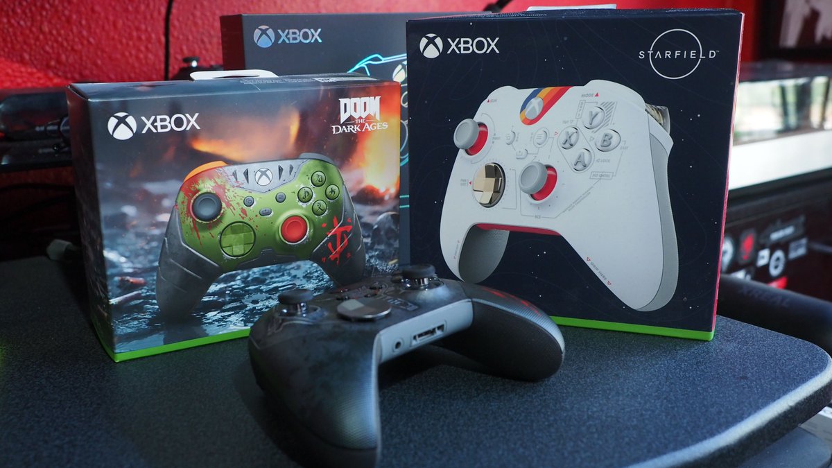 Why do Xbox's custom controllers go so hard?! bit.ly/3ZaDlWd #Gaming #CannyCleverITPeople