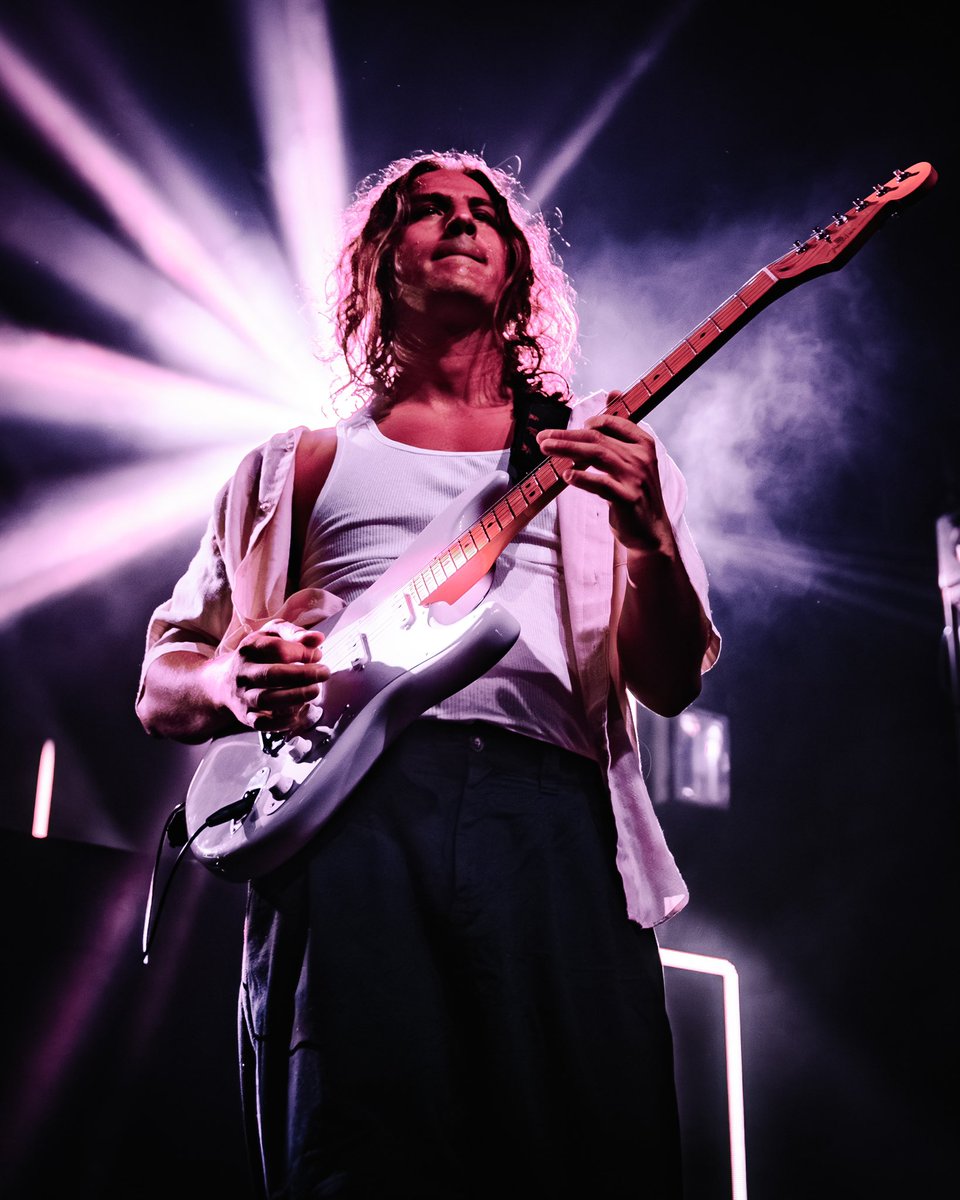 thewarfield's tweet photo. made the golden state a bit brighter. 🤝 @HippieSabotage 

📸 @mediabytb https://t.co/4kldPZTSuC