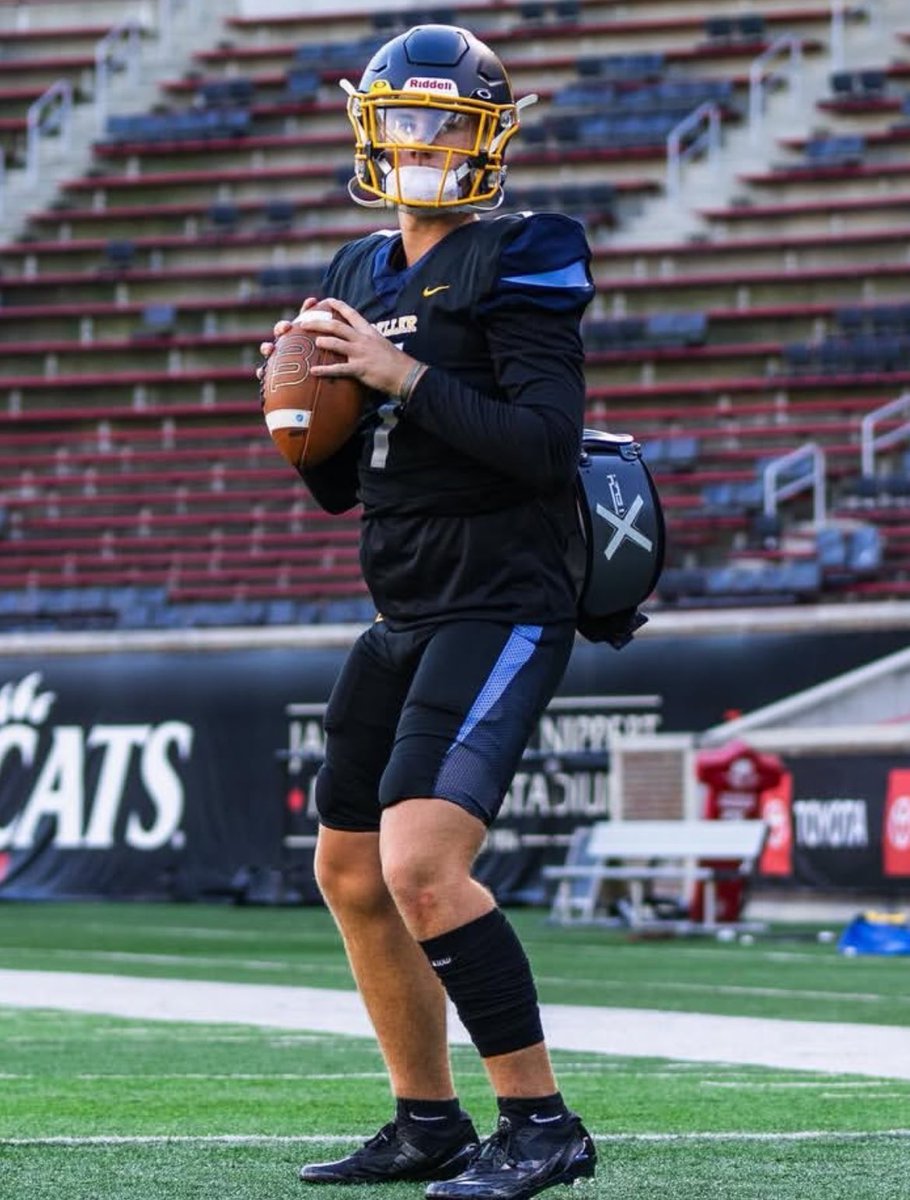 Brody Smoot (@brodysmoot) on Twitter photo NEWS: 2026 4 βοΈ QB Matt Ponatoski (<a href="/mattponatoski/">Matt Ponatoski</a>) is down to 4οΈβ£ schools β Alabama, Arkansas, Kentucky, and Oregon.
Ponatoski will be in Tuscaloosa this weekend on an official visit.
It is also worth noting that he plans on playing baseball at the college level as well. NEWS: 2026 4 βοΈ QB Matt Ponatoski (<a href="/mattponatoski/">Matt Ponatoski</a>) is down to 4οΈβ£ schools β Alabama, Arkansas, Kentucky, and Oregon.
Ponatoski will be in Tuscaloosa this weekend on an official visit.
It is also worth noting that he plans on playing baseball at the college level as well.