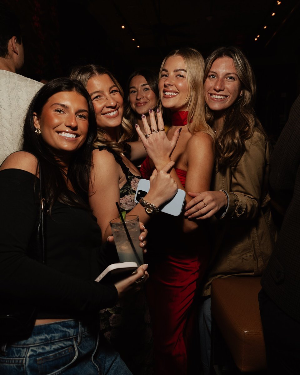 Celebrating something special? Our private back courtyard is calling your name! 🪩 DM us or visit our website to learn more about a $0 room rental fee, flexible tab options, and local catering 🏙️