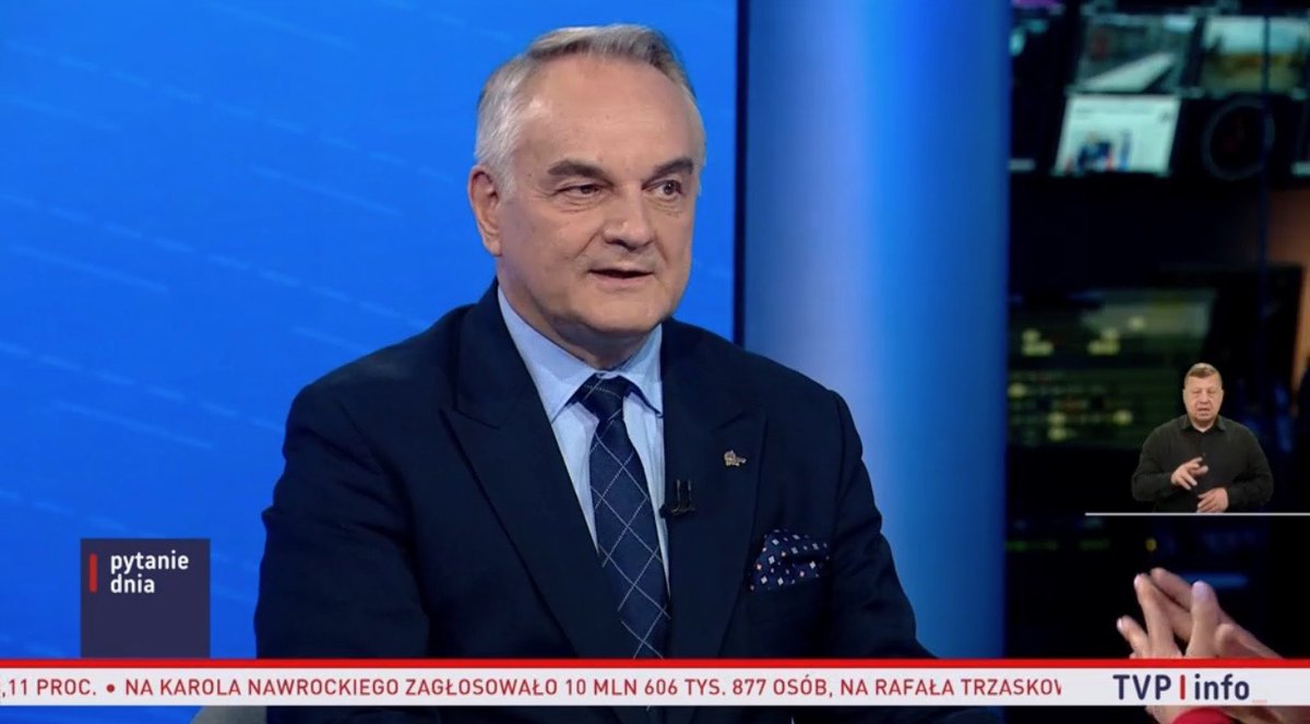 🍀 PSL (@nowepsl) on Twitter photo 💬 Wyborcy w tych wyborach stworzyli nowy podział polityczny na obóz rządu i obóz prezydenta. Przed nami pewnego rodzaju egzamin dojrzałości klasy politycznej czy potrafi w tak ciężkich czasach ze sobą współpracować ponad podziałami politycznymi.
🍀<a href="/pawlakwaldemar/">Waldemar Pawlak</a>
📺<a href="/tvp_info/">tvp.info 🇵🇱</a> 💬 Wyborcy w tych wyborach stworzyli nowy podział polityczny na obóz rządu i obóz prezydenta. Przed nami pewnego rodzaju egzamin dojrzałości klasy politycznej czy potrafi w tak ciężkich czasach ze sobą współpracować ponad podziałami politycznymi.
🍀<a href="/pawlakwaldemar/">Waldemar Pawlak</a>
📺<a href="/tvp_info/">tvp.info 🇵🇱</a>