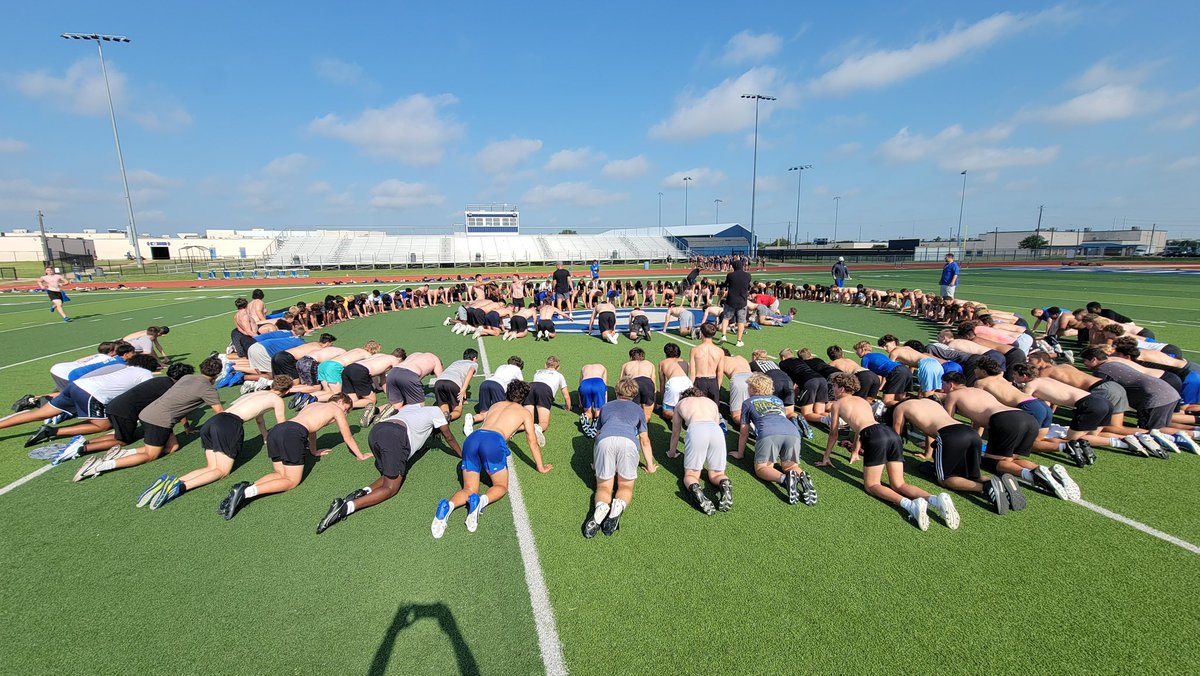 Georgetown Football (@gteaglefootball) on Twitter photo Great Day One of Champions Camp! Team 116 is off to a great start! No place better to be than Gtown! #GTDNA #EFND <a href="/CoachGriffGHS/">Chuck Griffin</a> Great Day One of Champions Camp! Team 116 is off to a great start! No place better to be than Gtown! #GTDNA #EFND <a href="/CoachGriffGHS/">Chuck Griffin</a>