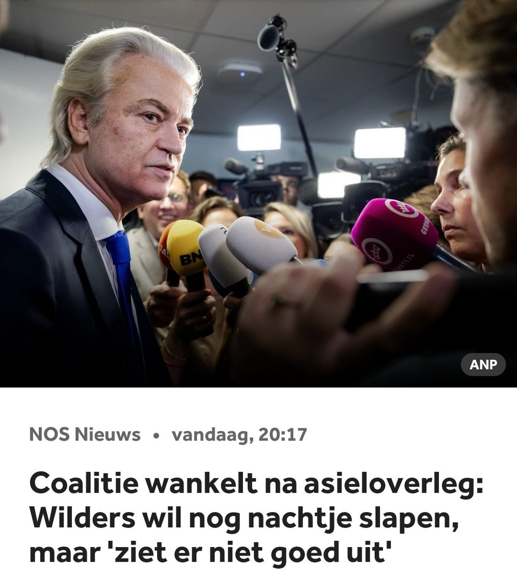 Laten we de vlag nog maar niet uithangen, want WACO: Wilders Always Chickens Out.