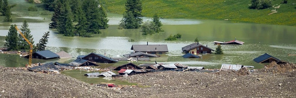 Guy Walton (@climateguyw) on Twitter photo Main Topic: Swiss Glacier Collapse That Buried Village Likely a ‘Direct Result of Our Warming Climate’
On the Extreme Temperature Diary MON- 6/02/2025
guyonclimate.com/2025/06/02/ext…
+new #climate #weather and record reports via
<a href="/extremetemps/">Extreme Temperatures Around The World</a>/<a href="/BrianMcHugh2011/">Brian McHugh 🌏🏳️🌈</a> <a href="/DoctorVive/">Dr. Genevieve Guenther (she/they)</a> Main Topic: Swiss Glacier Collapse That Buried Village Likely a ‘Direct Result of Our Warming Climate’
On the Extreme Temperature Diary MON- 6/02/2025
guyonclimate.com/2025/06/02/ext…
+new #climate #weather and record reports via
<a href="/extremetemps/">Extreme Temperatures Around The World</a>/<a href="/BrianMcHugh2011/">Brian McHugh 🌏🏳️🌈</a> <a href="/DoctorVive/">Dr. Genevieve Guenther (she/they)</a>