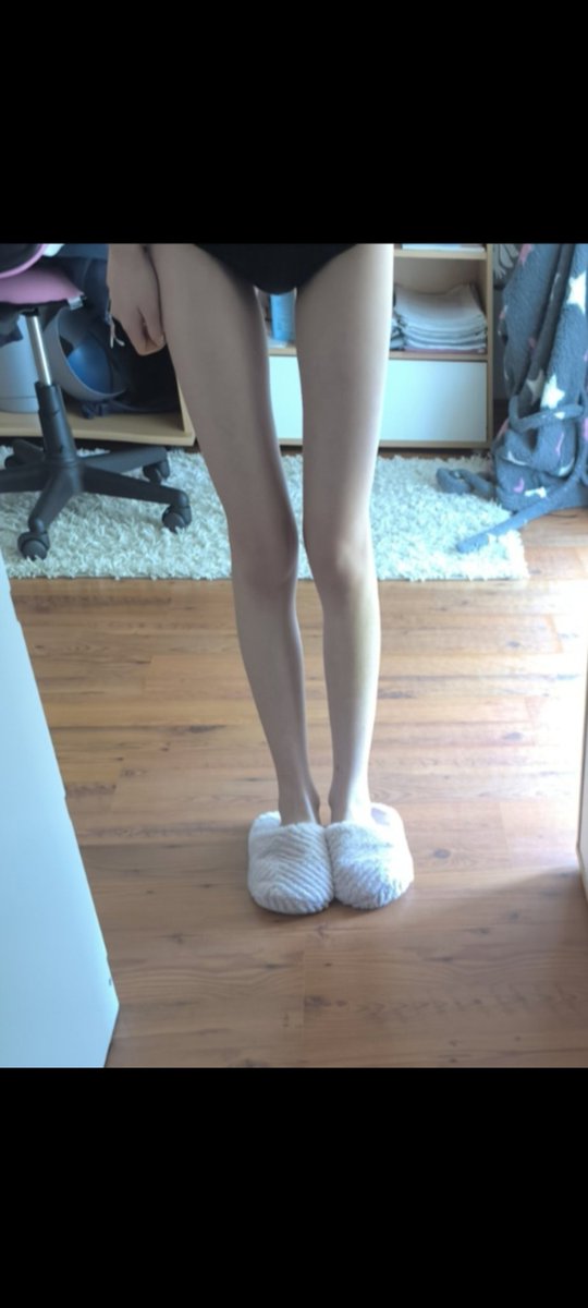 bulimiarch's tweet image. i always feel like my weight loss isn&apos;t visible until i look at the before pics..