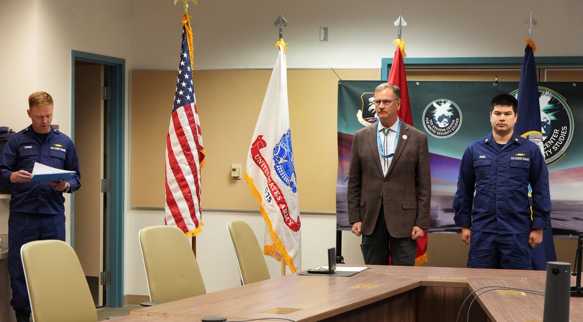 Ted Stevens Center for Arctic Security Studies (@stevens_center) on Twitter photo Recently, <a href="/USCG/">U.S. Coast Guard</a> Lt. Cmdr. Daniel Jones was awarded the Joint Service Commendation Medal for his outstanding contributions to the #TSC during a two-year Arctic Fellowship.
📎 In case you missed the story & to hear Jones’s perspective firsthand visit:
dvidshub.net/news/499335/fe… Recently, <a href="/USCG/">U.S. Coast Guard</a> Lt. Cmdr. Daniel Jones was awarded the Joint Service Commendation Medal for his outstanding contributions to the #TSC during a two-year Arctic Fellowship.
📎 In case you missed the story & to hear Jones’s perspective firsthand visit:
dvidshub.net/news/499335/fe…