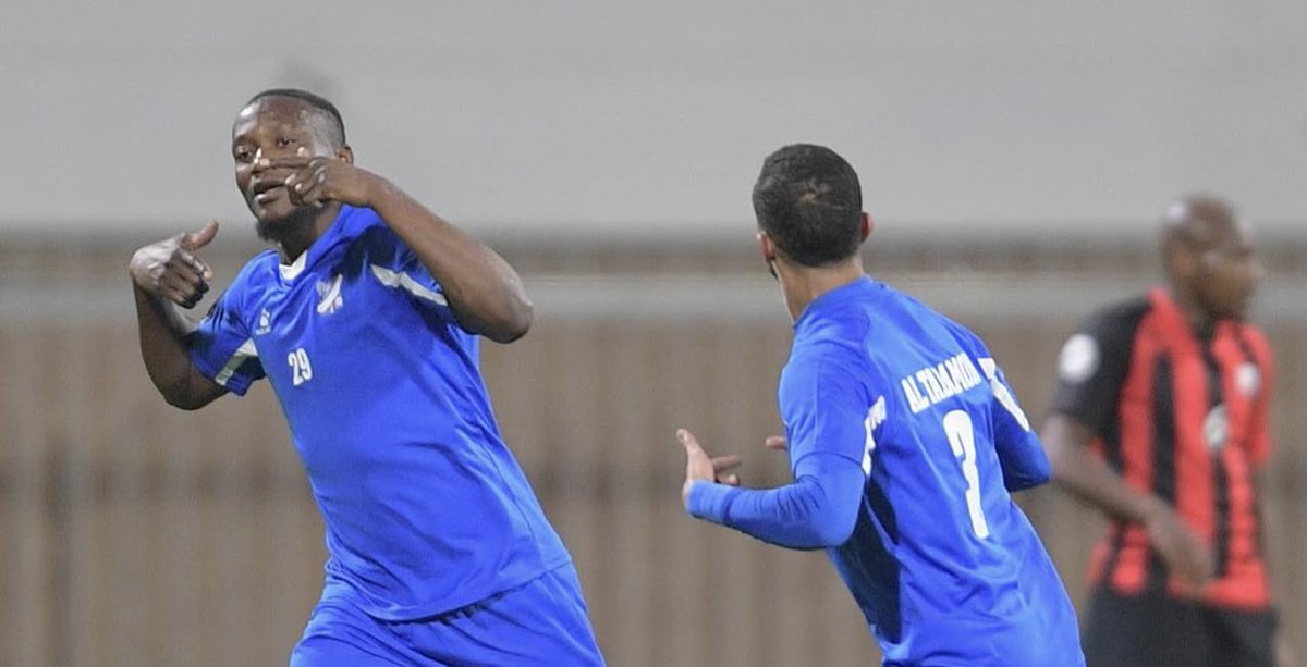 لاعبين اثنين فقط بالدوري الكويتي من أفريقيا تم استدعاءهم في هذا التوقف الى منتخباتهم . 

• كاسمير نينجا مهاجم التضامن - منتخب تشاد 🇹🇩 

• سامسون - منتخب بنين 🇧🇯 

+ منتخب ليبيا الغى مبارياته الودية ضد كوسوفو وناميبيا هذا الشهر من أجل استكمال الدوري الليبي #صولة