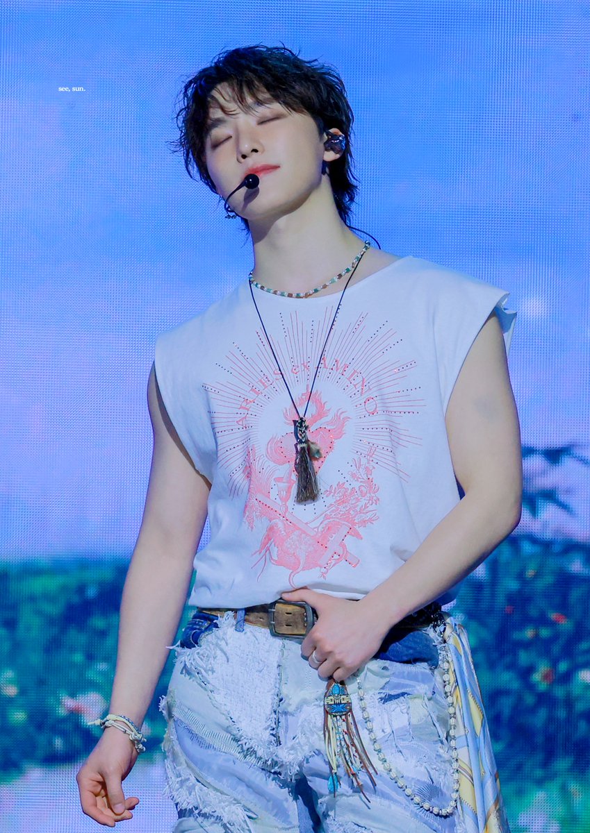 seesun0211's tweet photo. 250525 🌸🌸
#디노 #dino #seventeen #세븐틴 https://t.co/Xr6DmgF5Pt