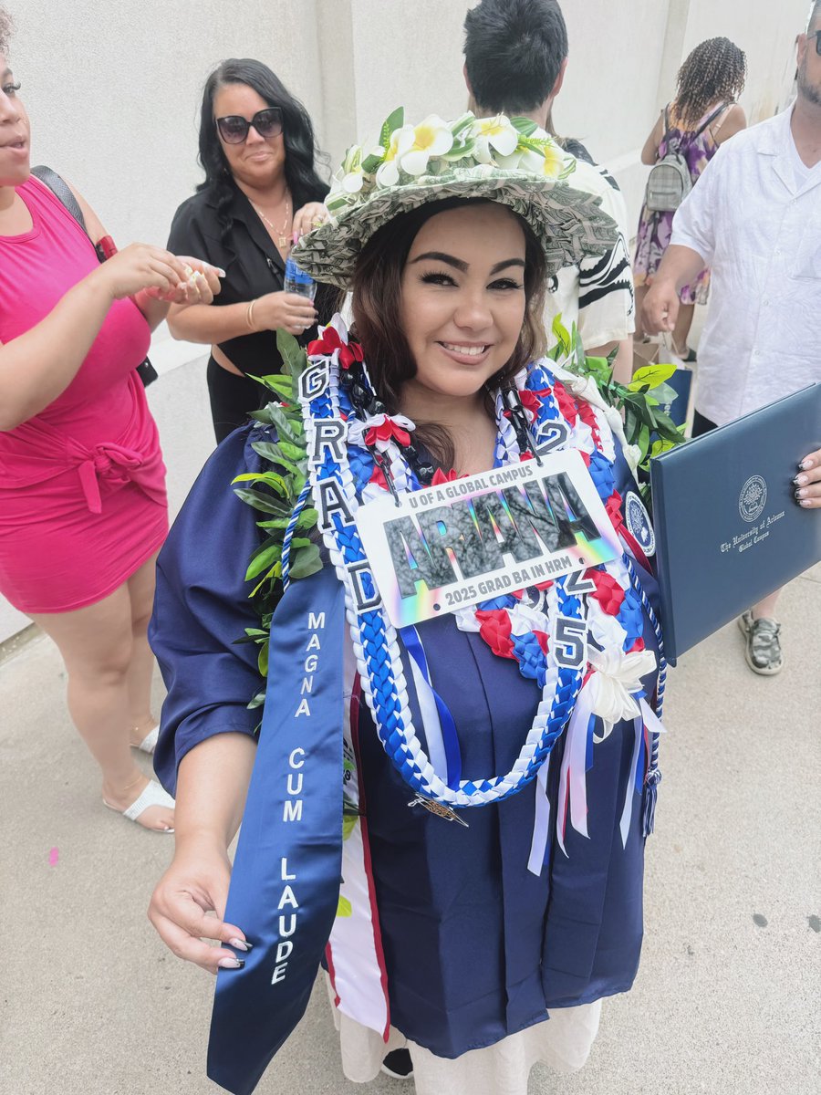 AriRodriguez_'s tweet image. I did the thing yesterday. CLASS OF 2025 STAND TF UP