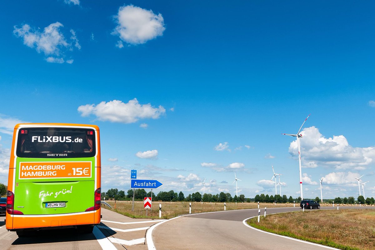 Flix se lanza en México con boletos de autobús desde 30 pesos

Flix startet in Mexiko mit Bustickets ab 30 Pesos

👉 Fuente: eleconomista.com.mx/los-especiales…

#ActualidadCAMEXA 
#PartnerEnMéxico