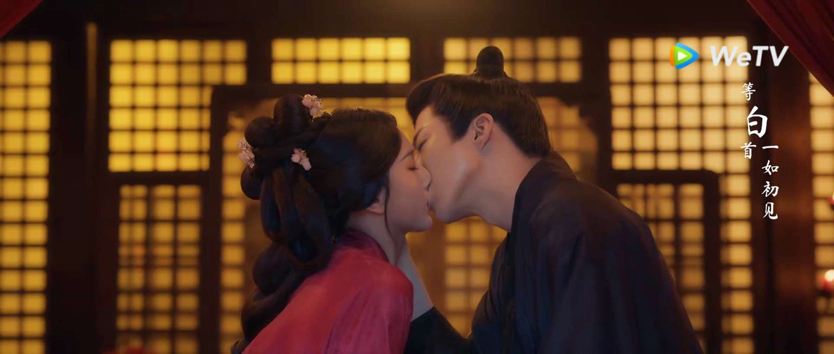 femeec's tweet photo. Ow wow that was an intense kissing scene indeed #ThePrisonerOfBeauty #ep29
Not unlike the camera effort kiss scenes, this was definitely other level
Not too profound but enough to show how they wait for a long time
#SongZuer #LiuYuning https://t.co/ikIRsD0FTM