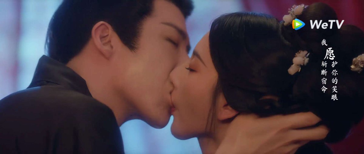 femeec's tweet photo. Ow wow that was an intense kissing scene indeed #ThePrisonerOfBeauty #ep29
Not unlike the camera effort kiss scenes, this was definitely other level
Not too profound but enough to show how they wait for a long time
#SongZuer #LiuYuning https://t.co/ikIRsD0FTM